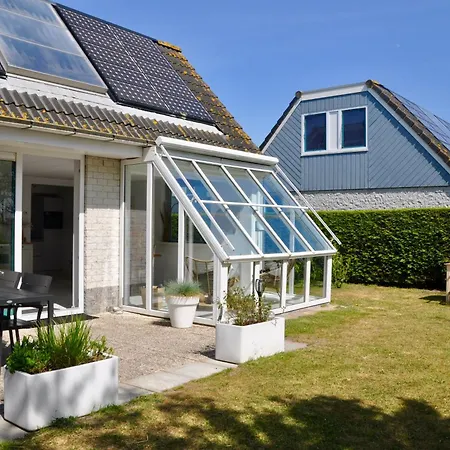 Bohemien 32 בית נופש Sint Maartensvlotbrug